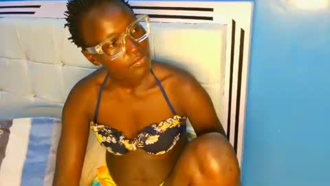 Snapshot of slimyeliza chatting on 02/06/26, 12:48 slimyeliza online show from 02/06/26, 12:48