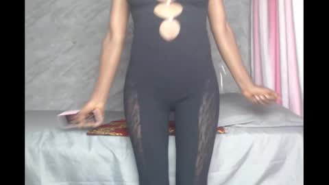 Snapshot of slimzyx chatting on 02/01/25, 12:51 slimzyx online show from 02/01/25, 12:51