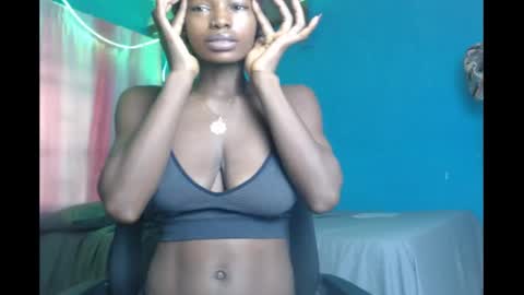 Snapshot of slimzyx chatting on 03/01/25, 08:23 slimzyx online show from 03/01/25, 08:23