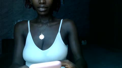 Snapshot of slimzyx chatting on 10/30/25, 07:25 slimzyx online show from 10/30/25, 07:25