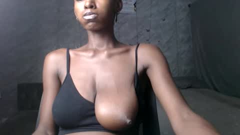 Snapshot of slimzyx chatting on 11/09/25, 12:42 slimzyx online show from 11/09/25, 12:42