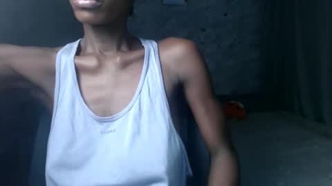 Snapshot of slimzyx chatting on 11/10/25, 08:08 slimzyx online show from 11/10/25, 08:08