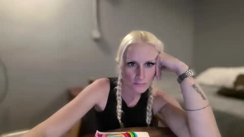 Snapshot of slip_inslide chatting on 12/03/25, 11:36 slip_inslide online show from 12/03/25, 11:36