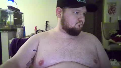 Snapshot of slipinside3 chatting on 12/17/25, 04:18 Matt online show from 12/17/25, 04:18