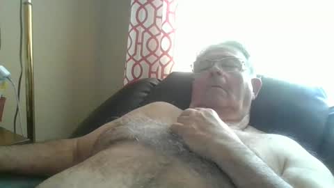 Snapshot of slippery_duck chatting on 12/19/24, 05:29 slippery_duck online show from 12/19/24, 05:29