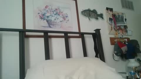 Snapshot of slippery_duck chatting on 01/25/25, 05:51 slippery_duck online show from 01/25/25, 05:51