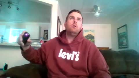 Snapshot of slocalboi chatting on 07/01/26, 02:35 Sharkey online show from 07/01/26, 02:35