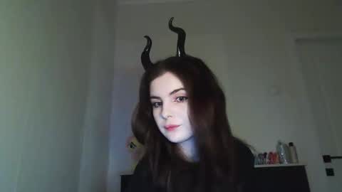 Snapshot of sloomonata chatting on 11/03/25, 11:59 sloomonata online show from 11/03/25, 11:59