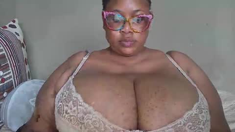 Snapshot of sloppybjqueenn chatting on 09/24/25, 07:33 sloppybjqueenn online show from 09/24/25, 07:33