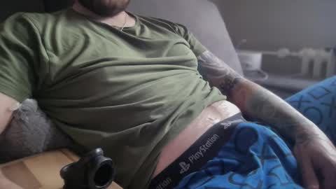 just chillin online show from 10/21/25, 01:23