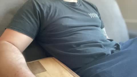 just chillin online show from 11/18/25, 09:03