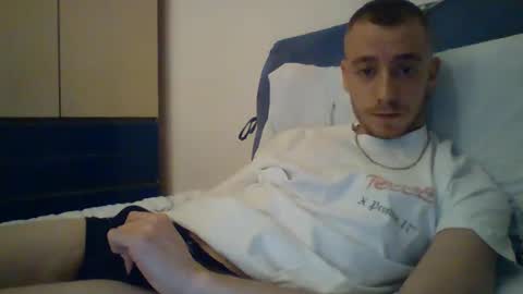 Snapshot of slowlo98 chatting on 01/17/25, 04:57 Steven online show from 01/17/25, 04:57