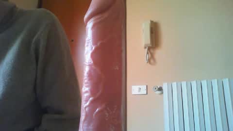 Snapshot of slut_eneemis_slave chatting on 12/04/24, 09:40 SluttySub online show from 12/04/24, 09:40