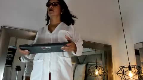 Snapshot of slut_milf_ chatting on 06/24/26, 12:48 slut_milf_ online show from 06/24/26, 12:48