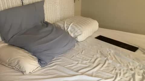 Snapshot of slut_slave_cfnm chatting on 03/15/26, 02:50 slut online show from 03/15/26, 02:50