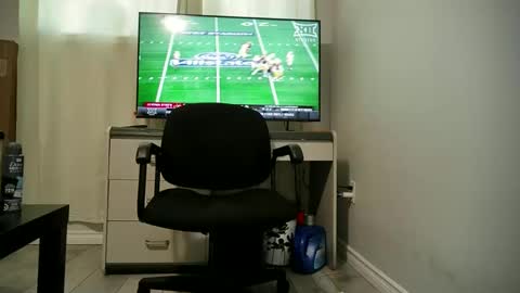 Snapshot of slutda94 chatting on 12/29/24, 10:03 slutda94 online show from 12/29/24, 10:03