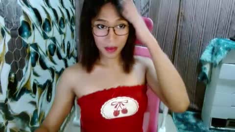 Snapshot of slutqueen_raz chatting on 03/27/26, 11:54 Raz online show from 03/27/26, 11:54