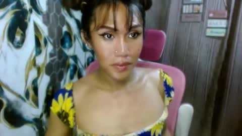 Snapshot of slutqueen_raz chatting on 05/06/26, 09:09 Raz online show from 05/06/26, 09:09