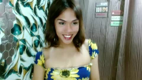 Snapshot of slutqueen_raz chatting on 07/03/26, 02:56 Raz online show from 07/03/26, 02:56