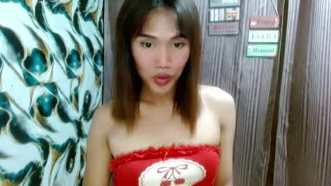 Snapshot of slutqueen_raz chatting on 07/14/26, 11:54 Raz online show from 07/14/26, 11:54