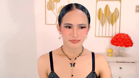 mia online show from 03/04/25, 10:49