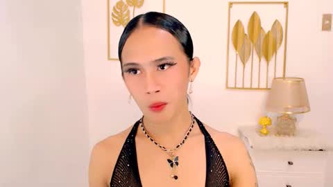 mia online show from 03/10/25, 01:23