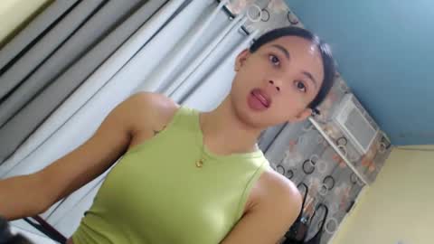 Snapshot of sluttychie chatting on 04/16/26, 09:39 CHIE CHIE online show from 04/16/26, 09:39