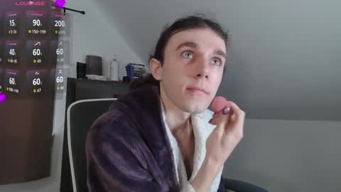 Natsu online show from 11/17/25, 06:35