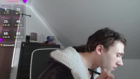 Natsu online show from 11/20/25, 06:29