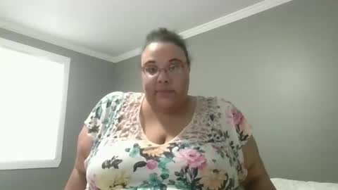 Snapshot of sluttyjess31 chatting on 02/15/26, 01:09 Jessica online show from 02/15/26, 01:09