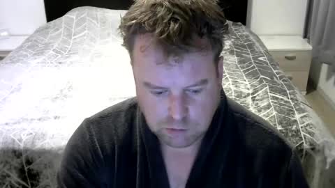 sluttynakedguy05_5 online show from 12/29/24, 10:23