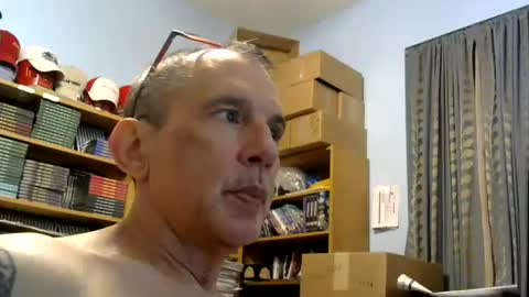 Snapshot of sluttyslave81 chatting on 06/08/26, 05:41 sluttyslave81 online show from 06/08/26, 05:41