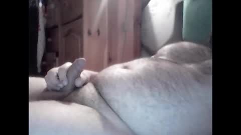 Snapshot of slutyboy1261 chatting on 01/05/25, 11:22 slutyboy1261 online show from 01/05/25, 11:22