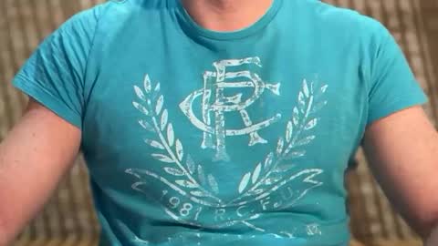 Snapshot of slvbcn75 chatting on 02/09/25, 10:32 slvbcn75 online show from 02/09/25, 10:32