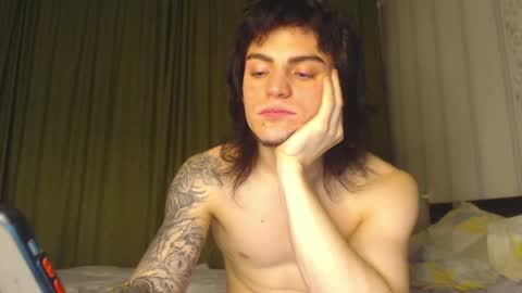 Gus online show from 11/04/25, 02:27