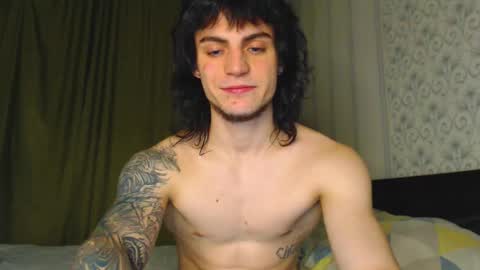 Gus online show from 11/10/25, 04:28