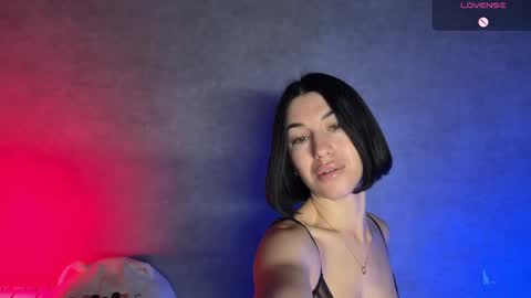 Snapshot of smaillev chatting on 04/13/26, 07:41 Melani online show from 04/13/26, 07:41