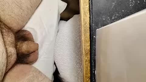 Snapshot of small_1986 chatting on 04/20/26, 01:41 transmisin gratuita bajo demanda free broadcast on demand online show from 04/20/26, 01:41