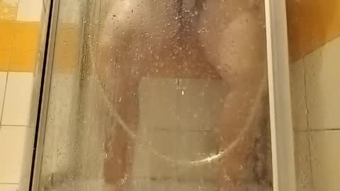 Snapshot of small_1986 chatting on 04/23/26, 12:45 transmisin gratuita bajo demanda free broadcast on demand online show from 04/23/26, 12:45