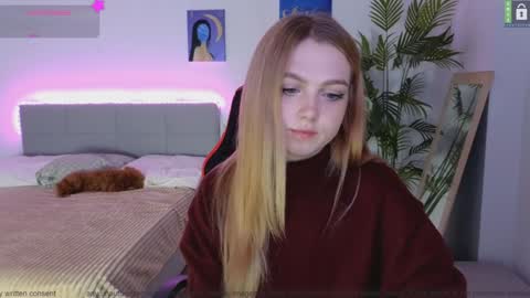 Emily online show from 12/01/24, 11:25