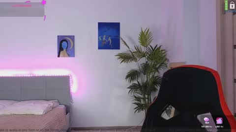 Emily online show from 12/06/24, 09:02