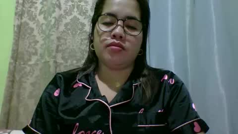 Snapshot of small_boobs59 chatting on 11/20/25, 03:01 Lovewella online show from 11/20/25, 03:01