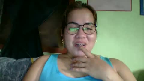 Snapshot of small_boobs59 chatting on 03/11/26, 07:03 Lovewella online show from 03/11/26, 07:03