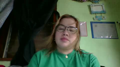 Snapshot of small_boobs59 chatting on 03/14/26, 07:03 Lovewella online show from 03/14/26, 07:03