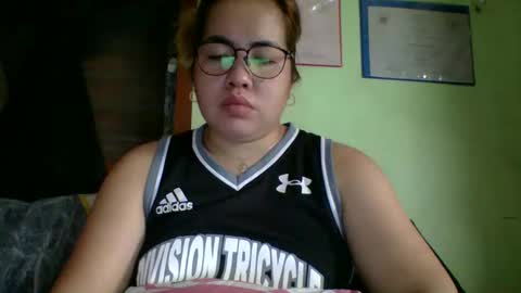 Snapshot of small_boobs59 chatting on 03/15/26, 04:07 Lovewella online show from 03/15/26, 04:07