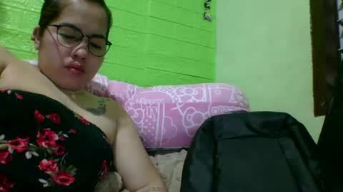 Snapshot of small_boobs59 chatting on 03/19/26, 09:02 Lovewella online show from 03/19/26, 09:02