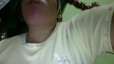 Snapshot of small_boobs59 chatting on 03/22/26, 03:59 Lovewella online show from 03/22/26, 03:59