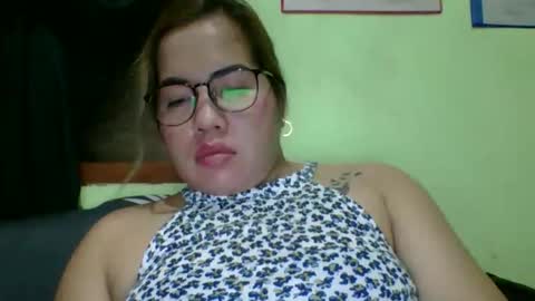 Snapshot of small_boobs59 chatting on 04/01/26, 03:09 Lovewella online show from 04/01/26, 03:09