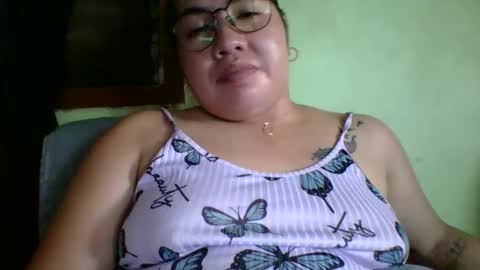 Snapshot of small_boobs59 chatting on 04/09/26, 06:30 Lovewella online show from 04/09/26, 06:30