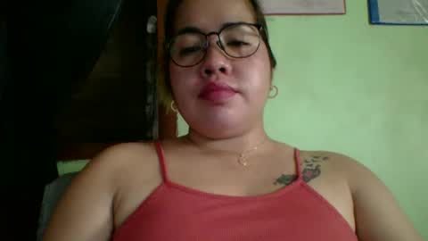 Snapshot of small_boobs59 chatting on 04/13/26, 02:50 Lovewella online show from 04/13/26, 02:50